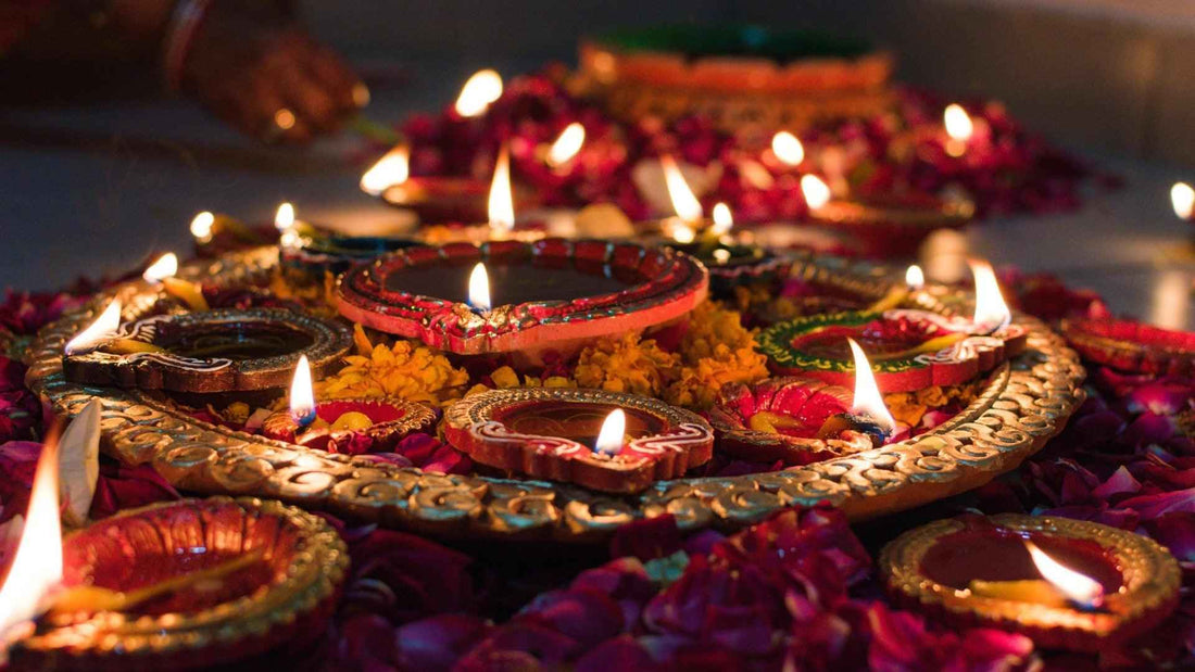 Discover the cultural & sustainable importance of diyas and lamps in Indian festivals—a beautiful celebration of light, tradition, and eco-friendly practices.