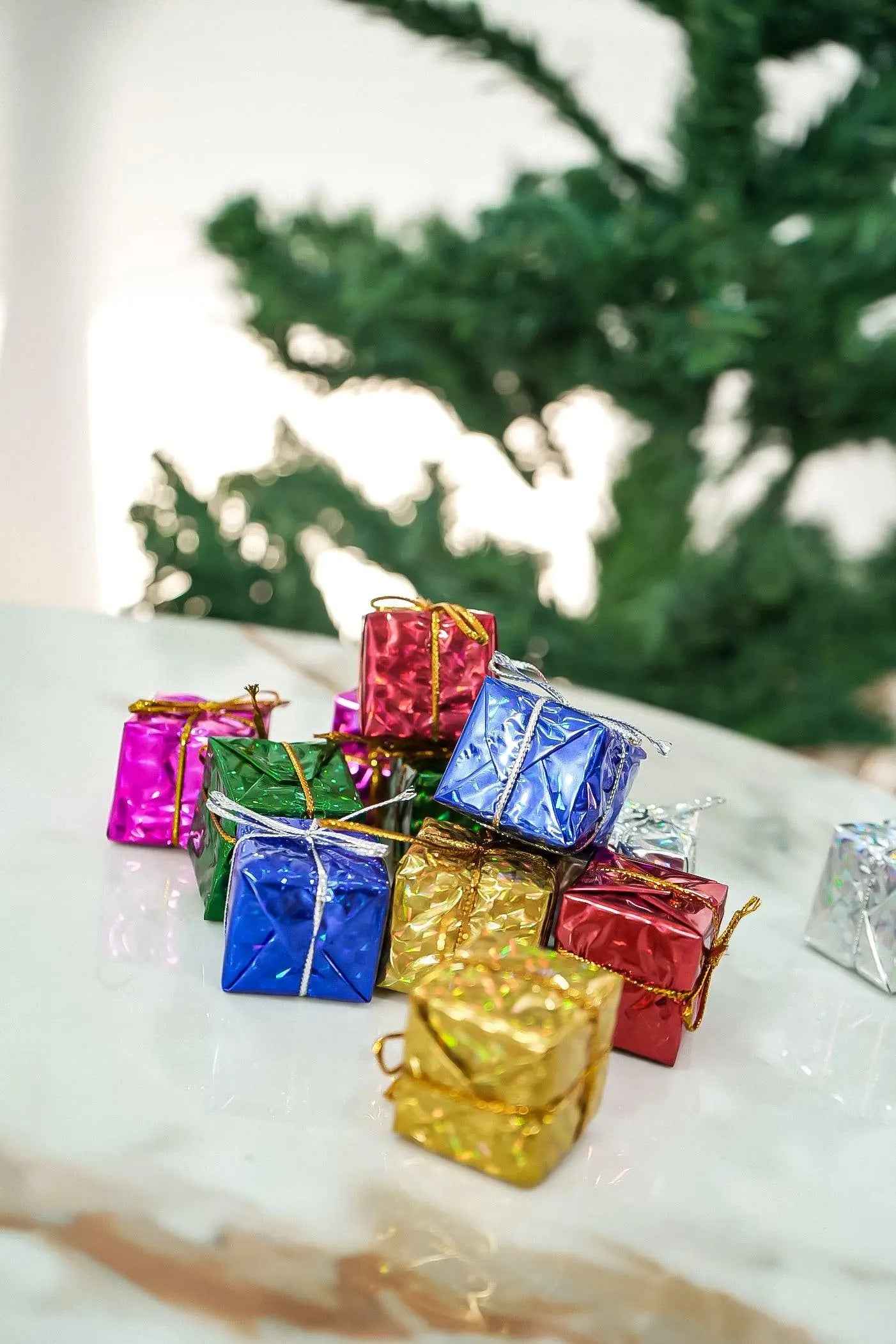 Christmas Gift Box Hanging Ornament Decoration Set (12 Pieces)-Upharkaro