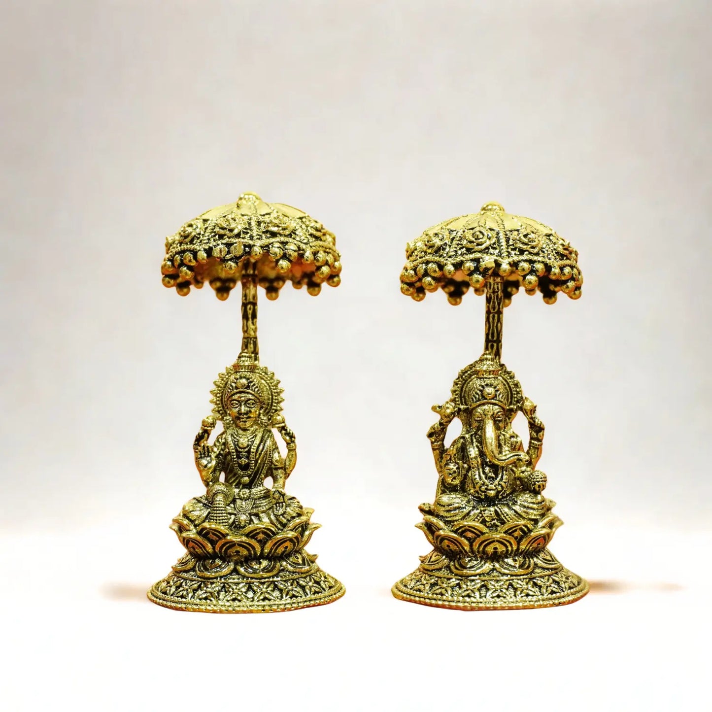Upharkaro Handcrafted Brass Lakshmi Ganesha Idol Set with Decorative Umbrella Gold Finish Laxmi Ganesh Murti for Home Mandir Diwali Pooja & Spiritual Gift Upharkaro