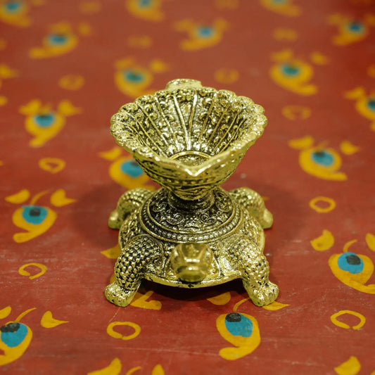 Upharkaro Brass Tortoise Idol 5 cm Mini Kachua Vastu Feng Shui Statue for Wealth Prosperity Home Temple Office Desk Decor Upharkaro