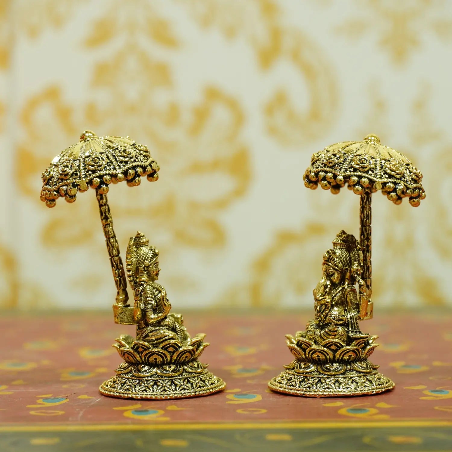 Upharkaro Handcrafted Brass Lakshmi Ganesha Idol Set with Decorative Umbrella Gold Finish Laxmi Ganesh Murti for Home Mandir Diwali Pooja & Spiritual Gift Upharkaro