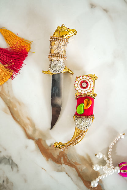 Traditionally Designed Handcrafted Kattaar for Dulha