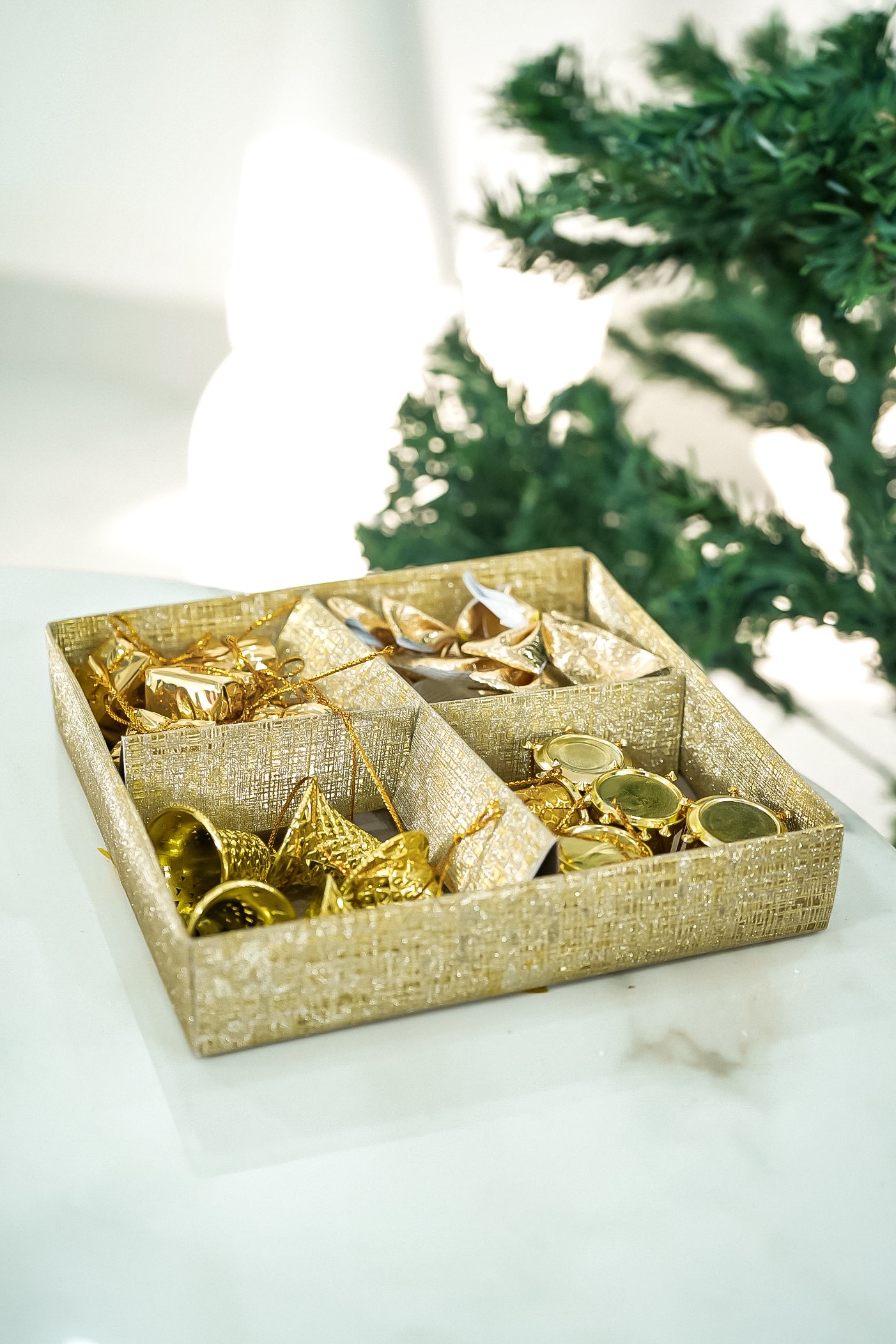 Christmas Tree Decoration Ornaments (Gift Box, Ball, Drum, Pinecone)