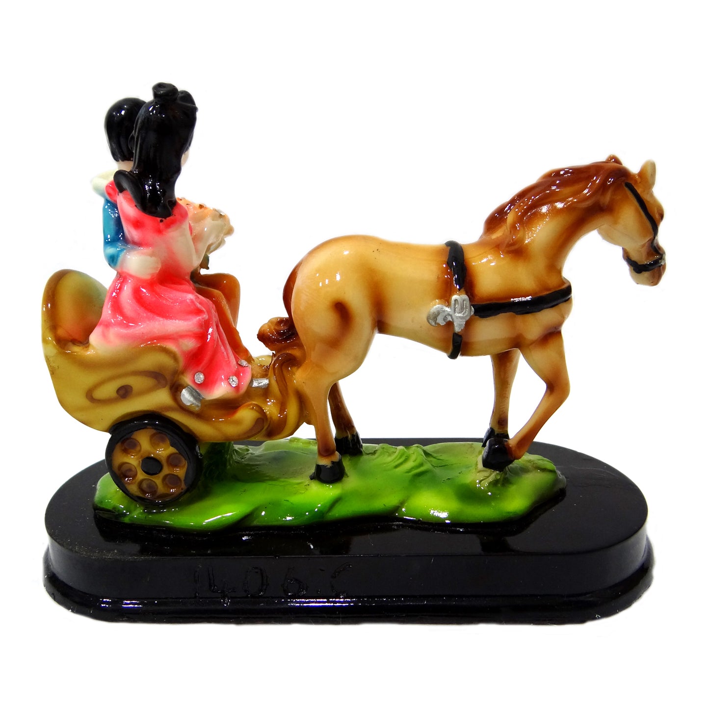 Valentine Romantic Love couple on Horse-Buggy Statue By Upharkaro