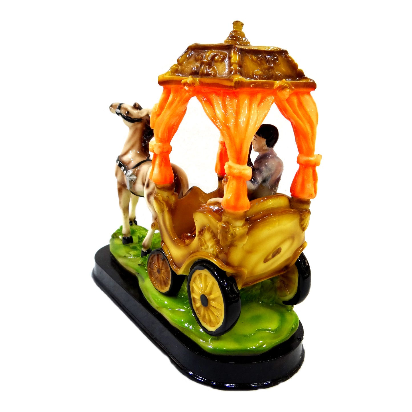 Valentine Romantic Love couple on Horse-Buggy Statue By Upharkaro