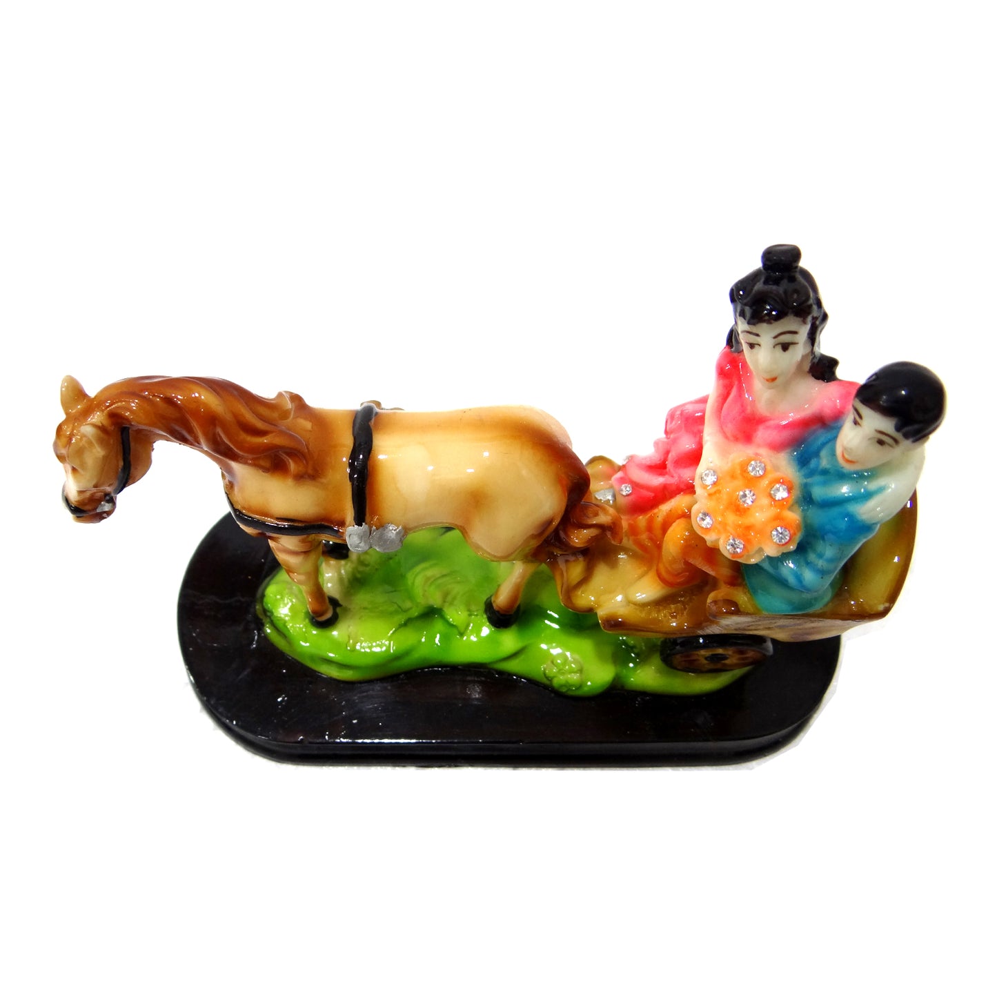 Valentine Romantic Love couple on Horse-Buggy Statue By Upharkaro